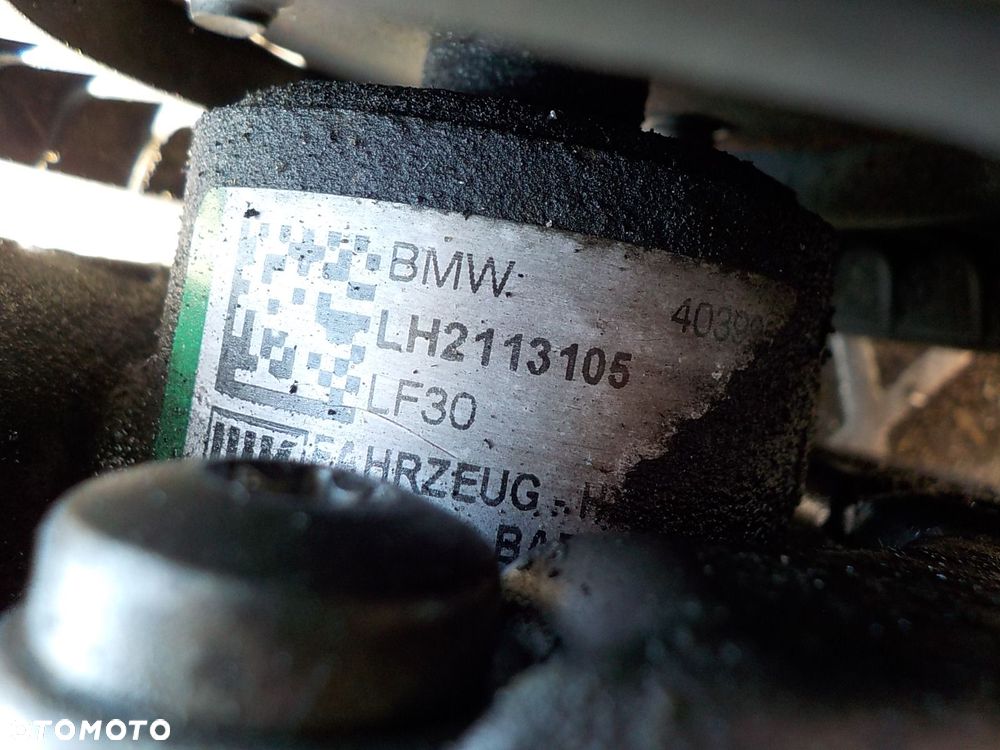 BMW 3 (E90) 3.0 B POMPA WSPOMAGANIA LH2113105 - 4