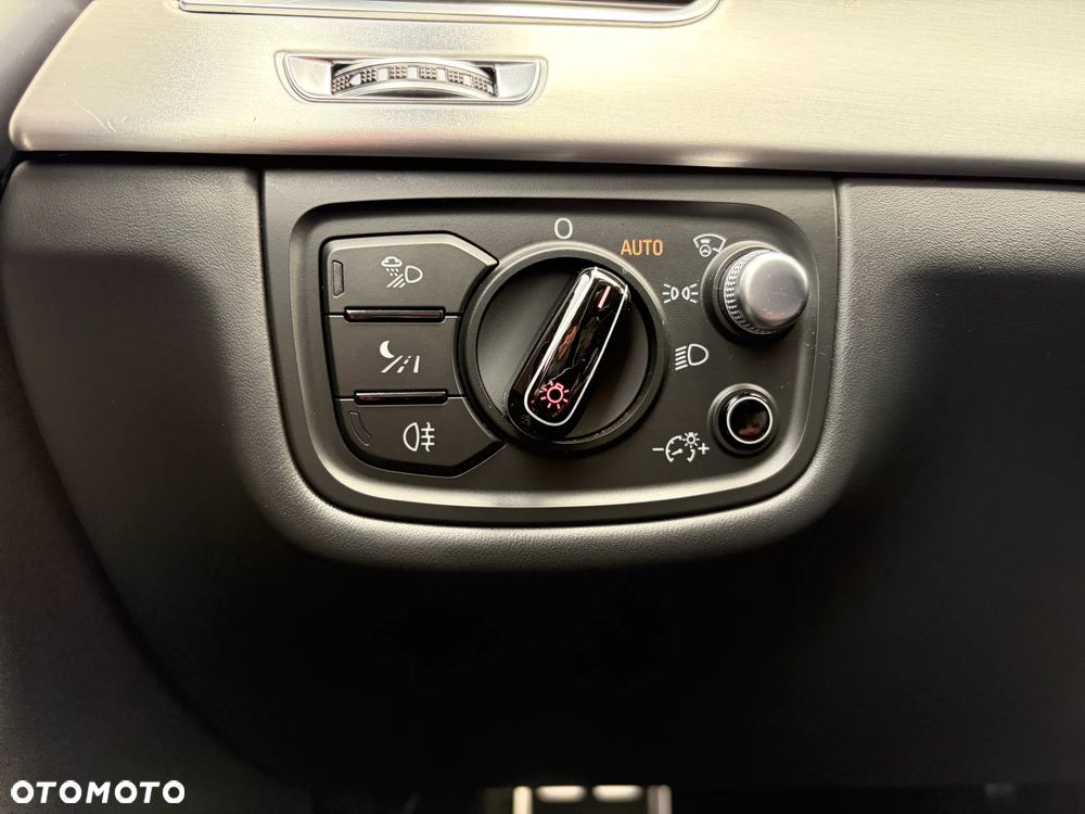 Audi A8 3.0 TDI clean diesel L Quattro - 22