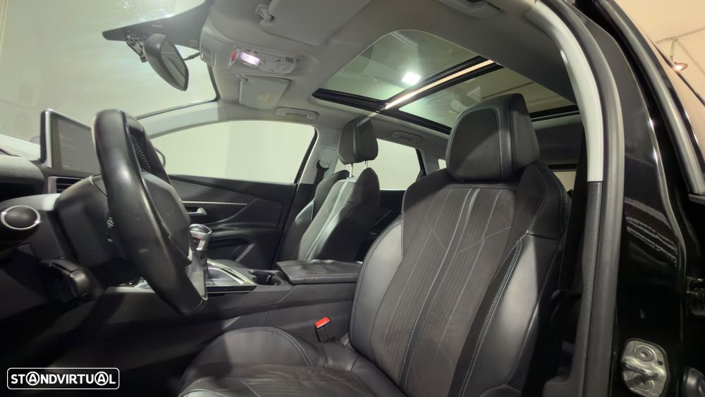 Peugeot 3008 PureTech 130 Stop & Start GPF Allure Business-Pack - 21