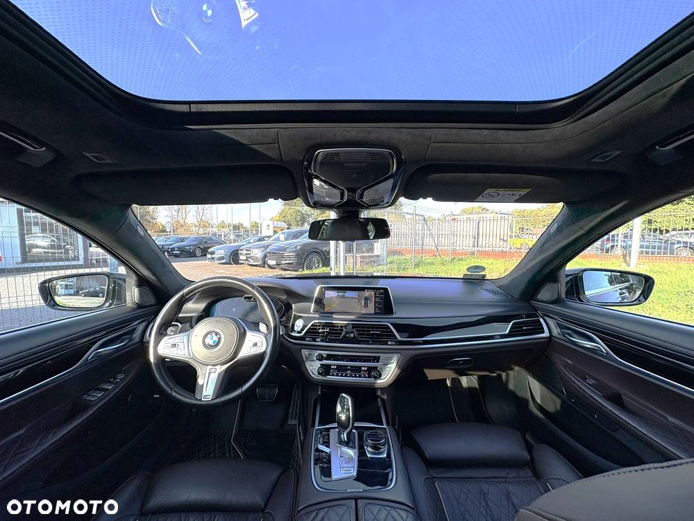 BMW Seria 7 750Ld xDrive sport - 32