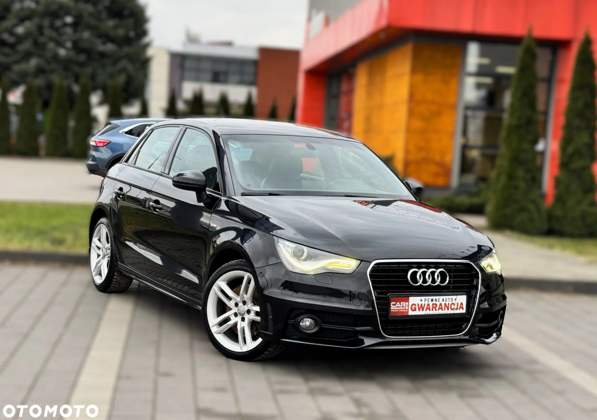 Audi A1 1.4 TFSI Sportback S tronic S line edition m S line Sportpaket - 2