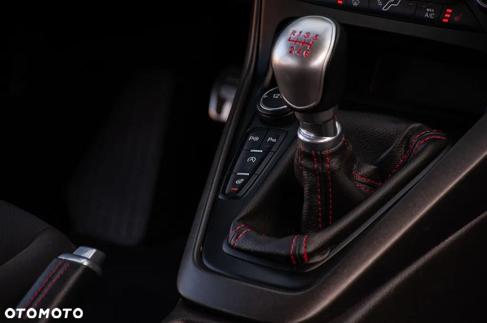 Ford Focus - 15