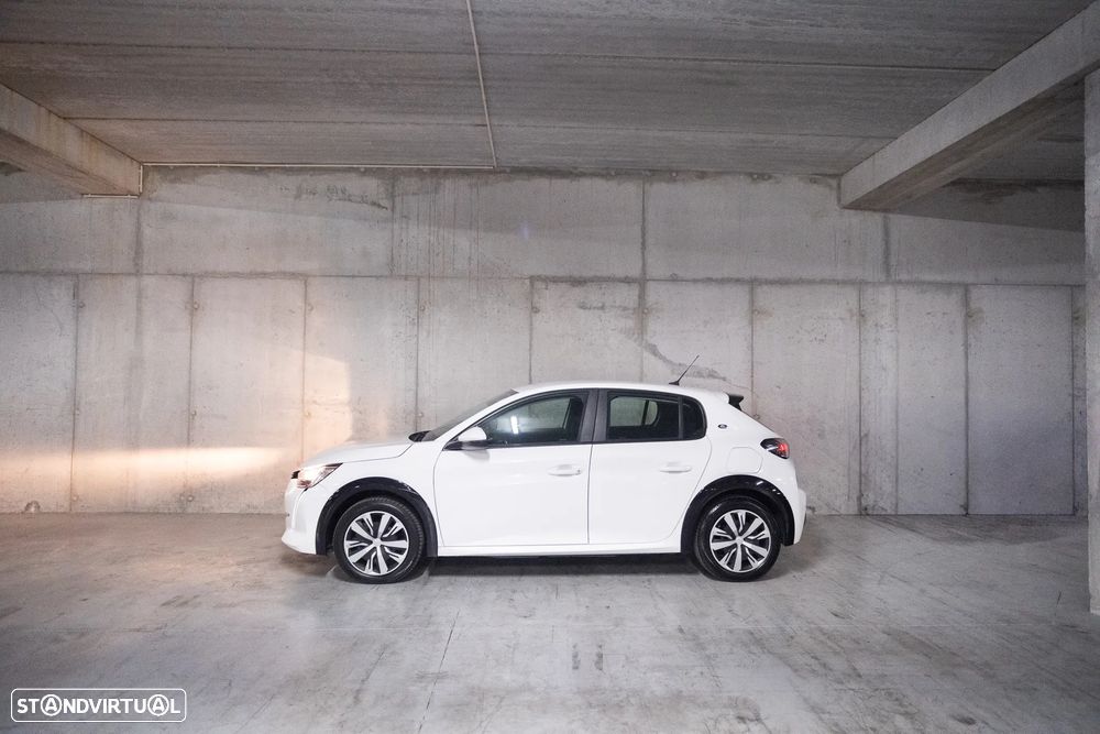 Peugeot e-208 Allure - 1