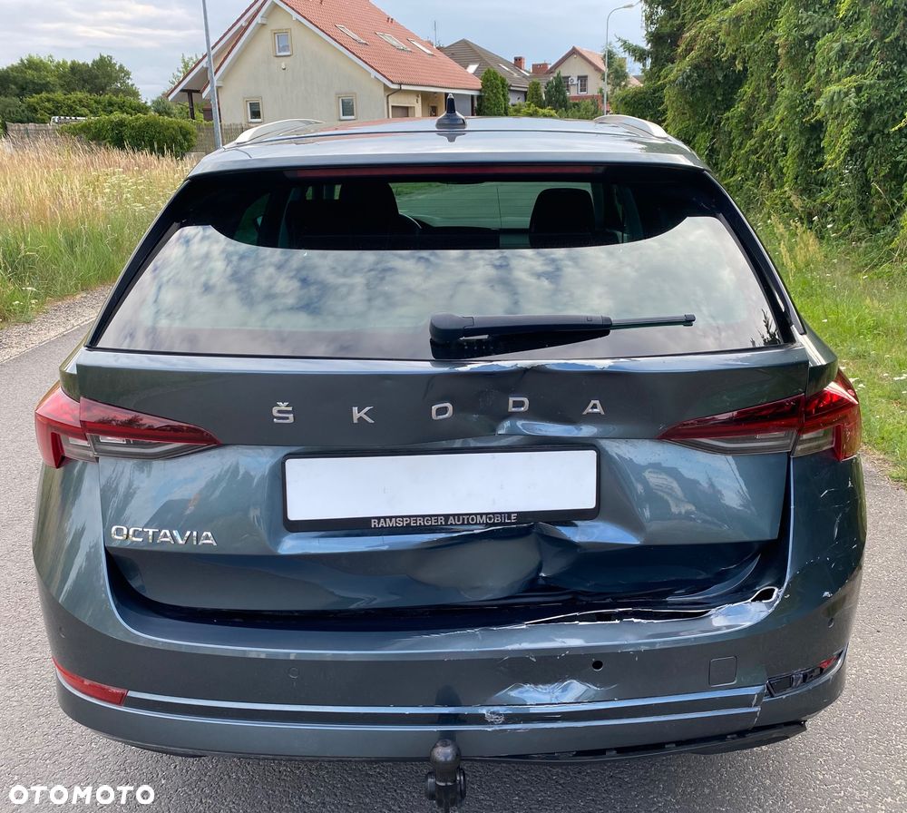 Skoda Octavia 2.0 TDI DSG Ambition - 6