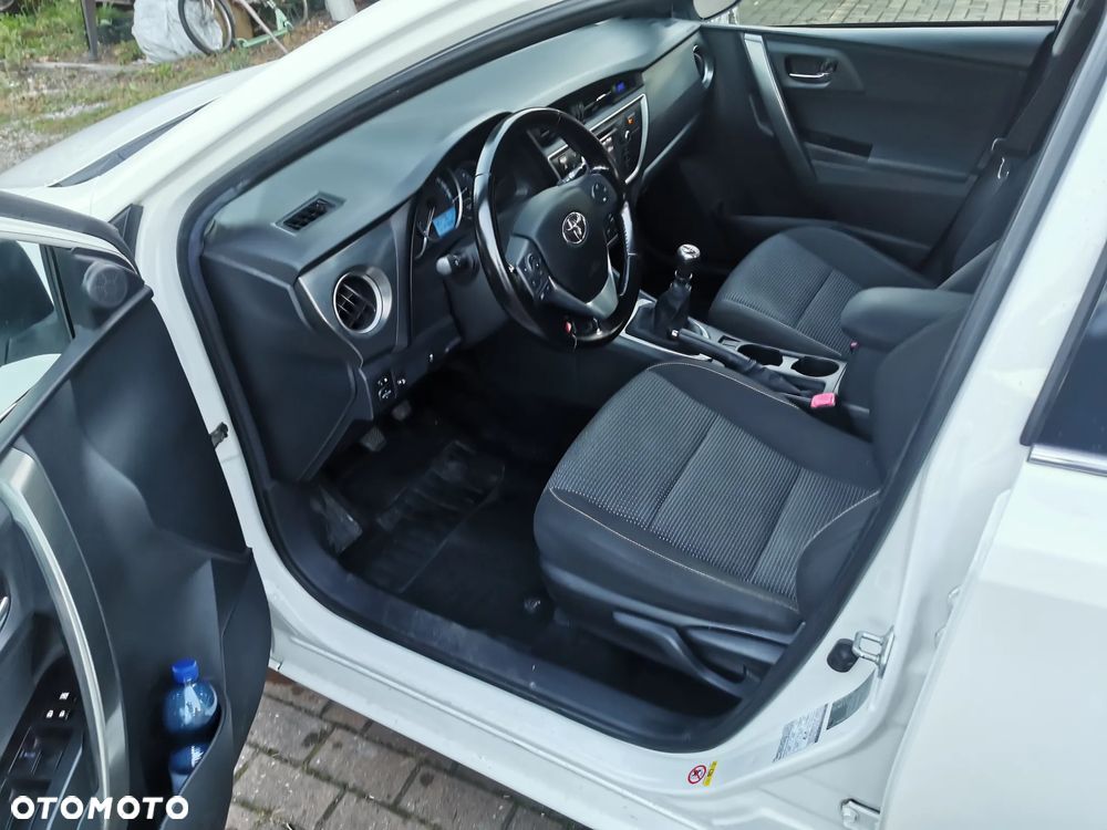 Toyota Auris - 9