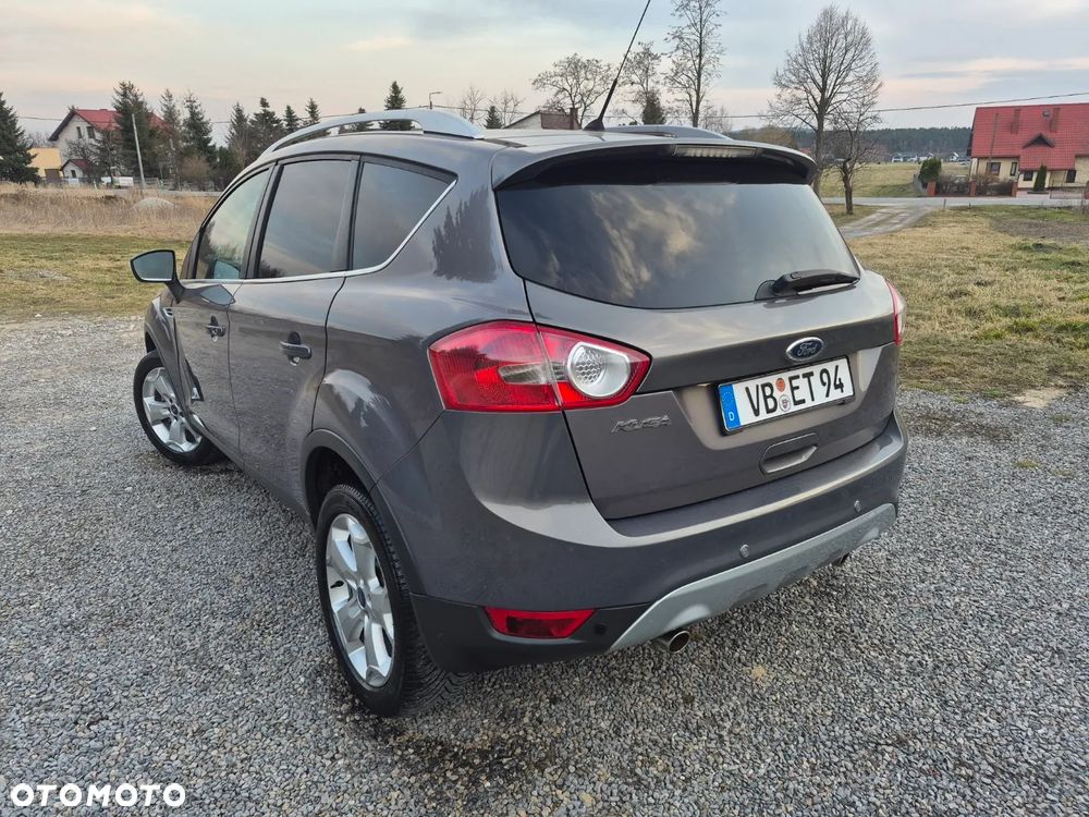 Ford Kuga 2.0 TDCi 4x4 Titanium - 6
