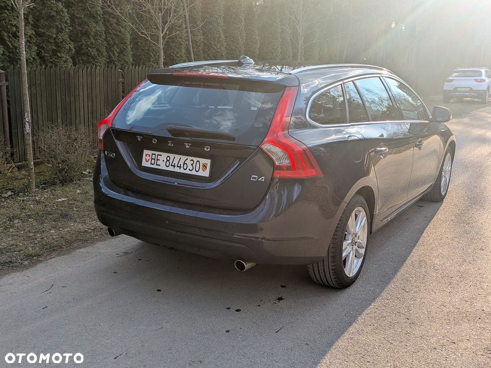 Volvo V60 D4 AWD Summum - 7