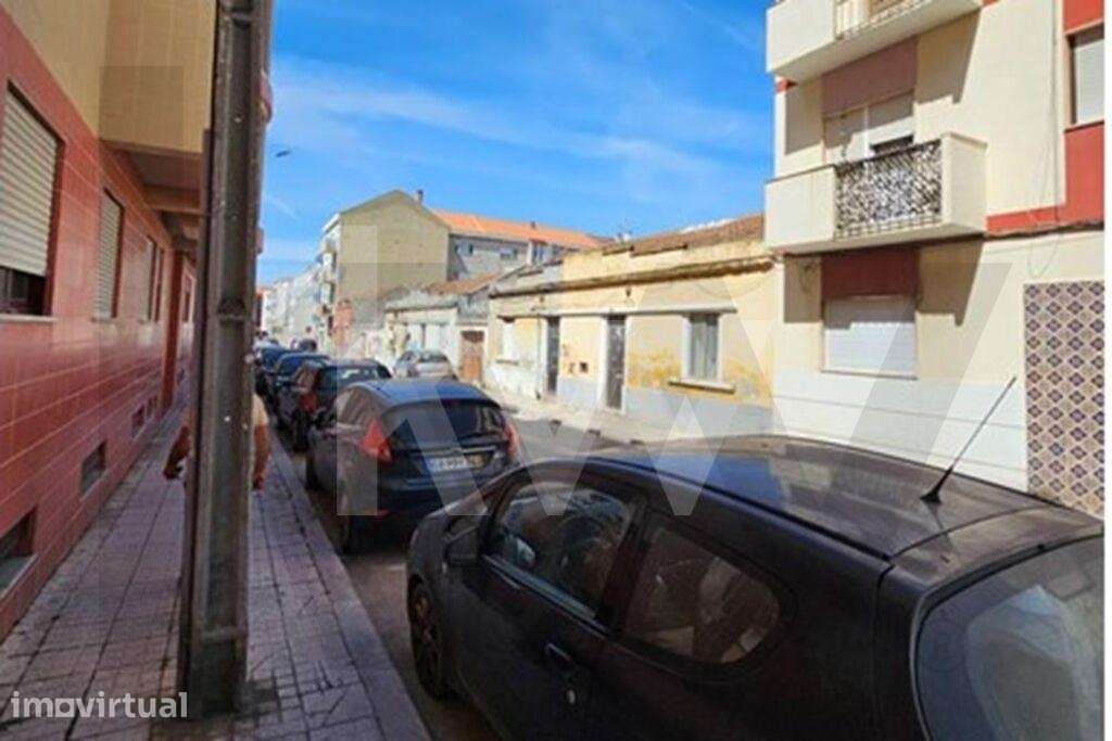 TERRENO PARA CONSTRUÇÃO DE PRÉDIO COM PROJECTO  APROVADO | LICENÇAS A - Grande imagem: 4/12