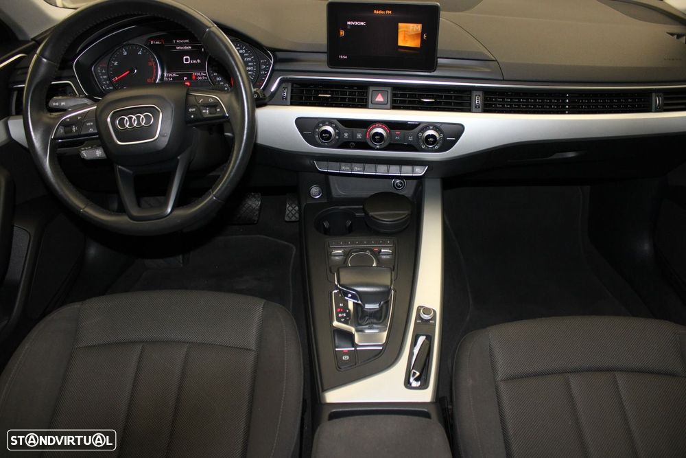 Audi A4 Avant 2.0 TDI S tronic - 10