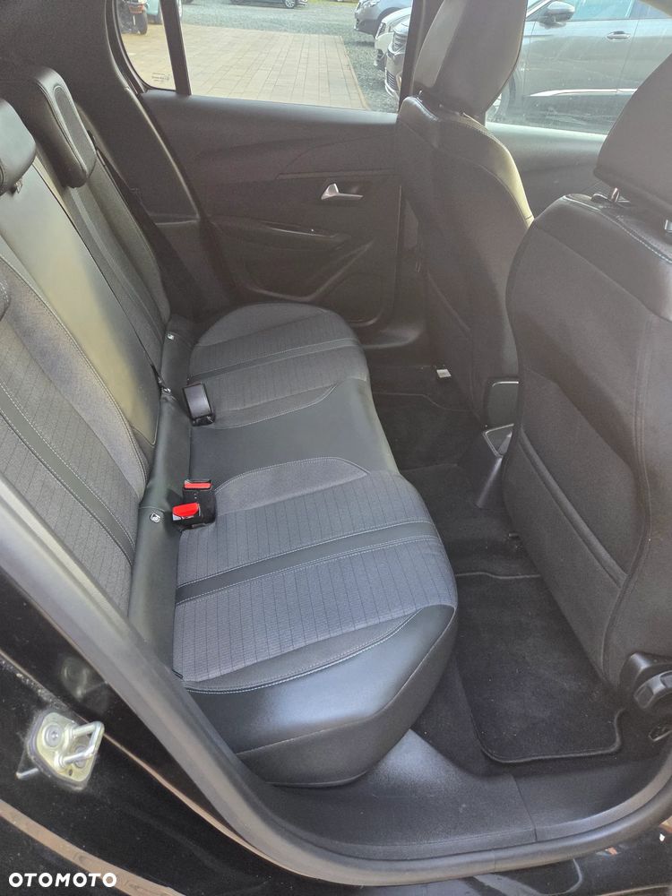 Peugeot 208 PureTech 100 EAT8 Allure - 18