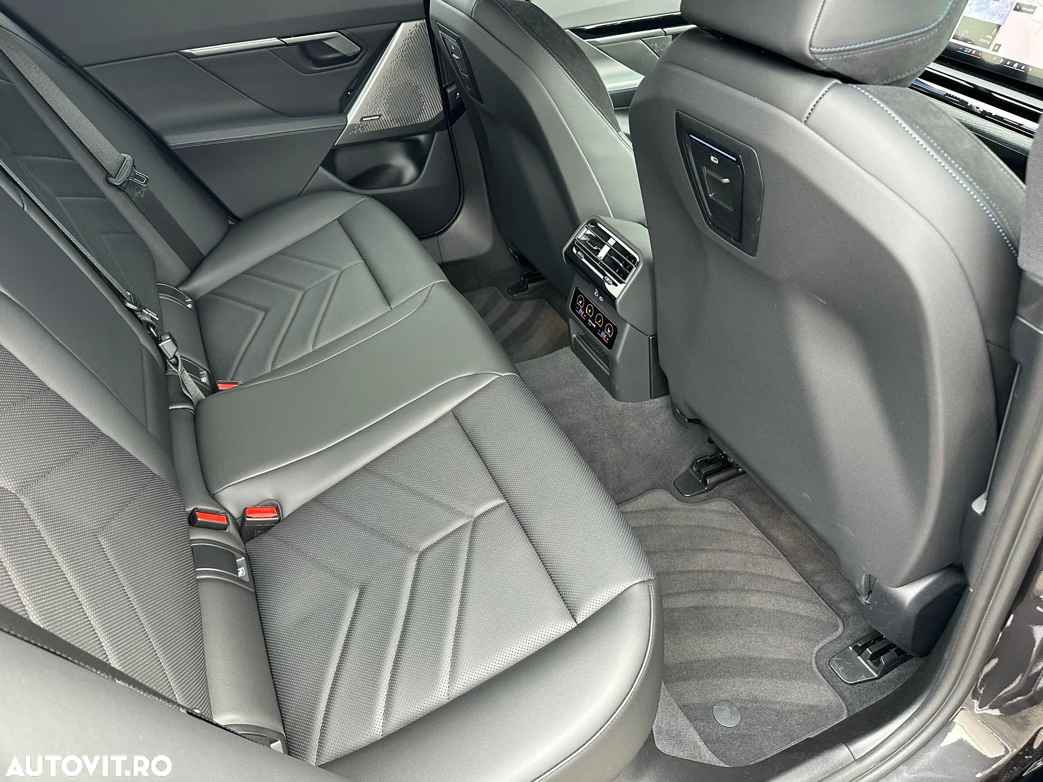 BMW Seria 5 520d AT MHEV - 19