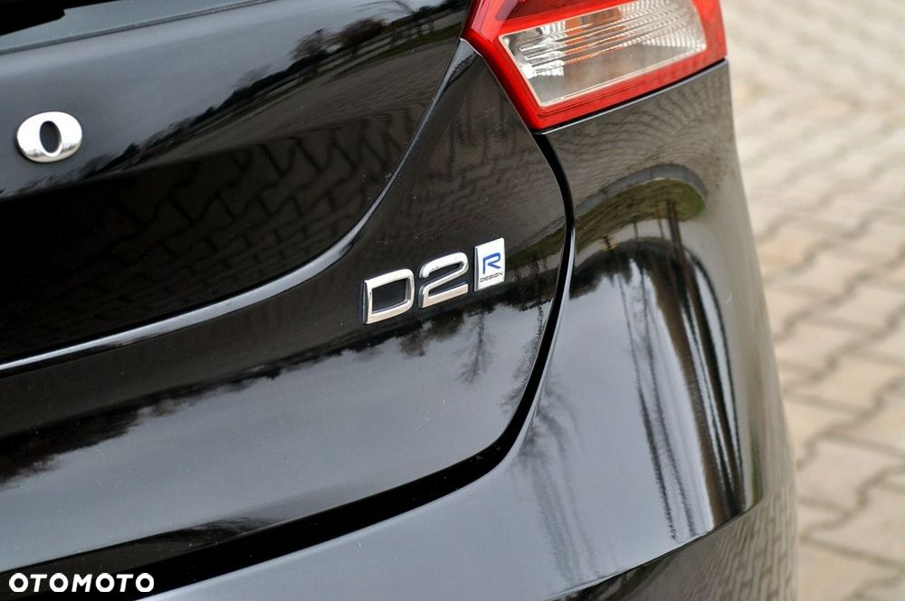 Volvo V40 D2 Drive-E R-Design Momentum - 26