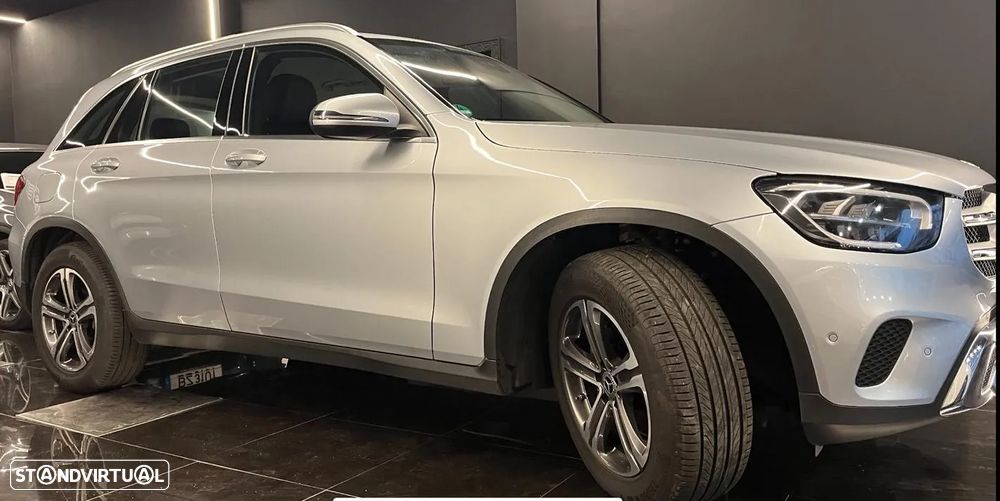 Mercedes-Benz GLC 200 d 4Matic 9G-TRONIC Exclusive - 4