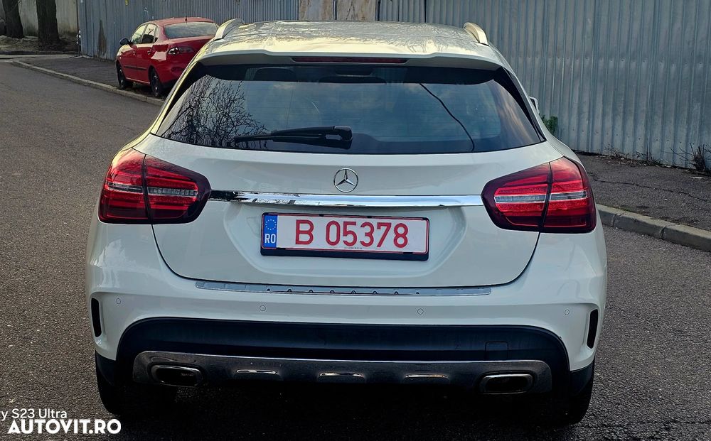 Mercedes-Benz GLA 180 7G-DCT AMG Line - 8