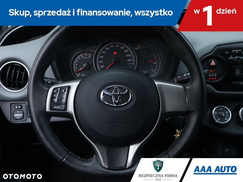 Toyota Yaris - 18