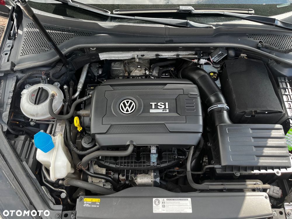 Volkswagen Golf - 37