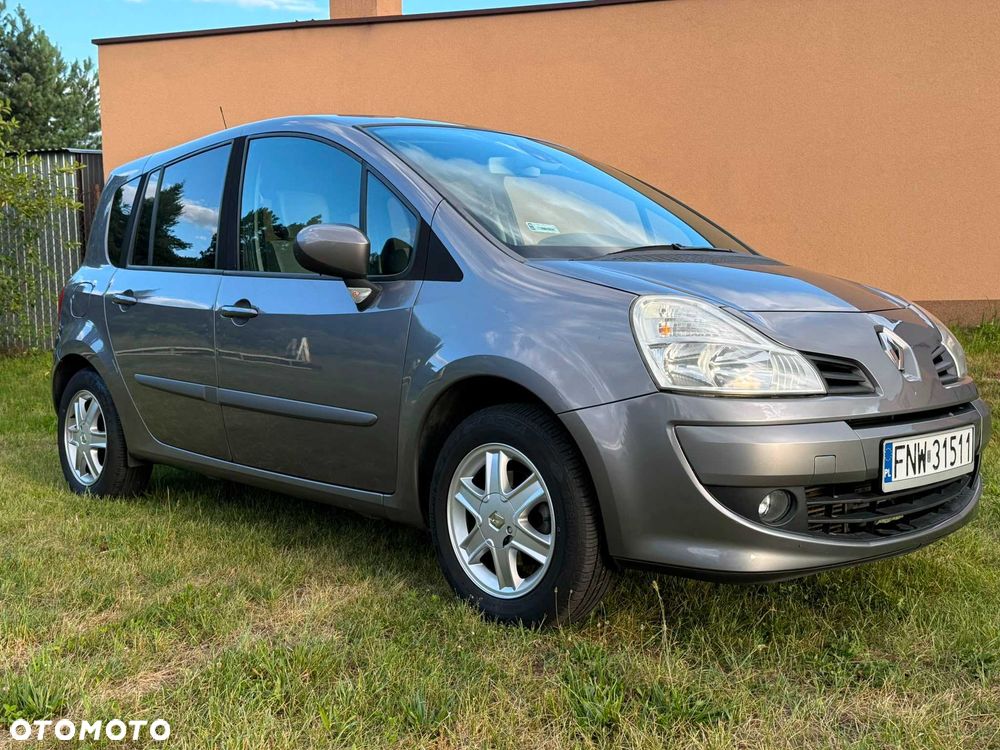 Renault Modus - 1