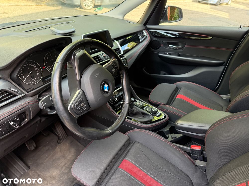 BMW Seria 2 220d Sport Line - 12