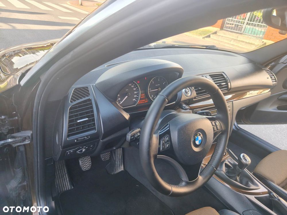 BMW Seria 1 118d DPF - 20
