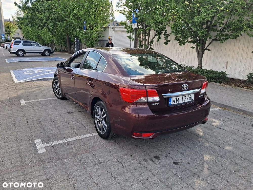 Toyota Avensis 2.0 D-4D Premium - 3