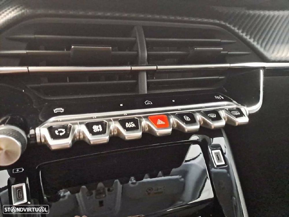 Peugeot 208 1.2 Hybrid Allure e-DCS6 - 21