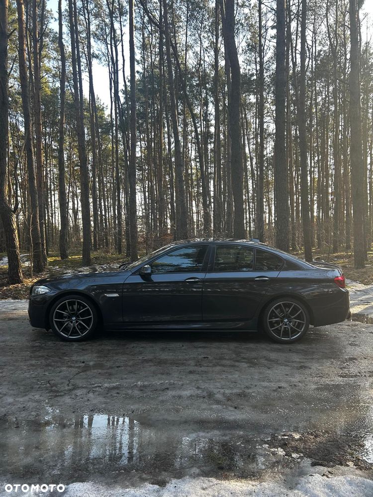 BMW Seria 5 550i - 6