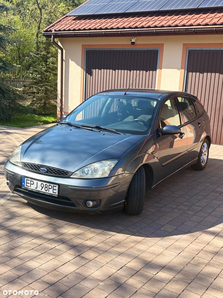 Ford Focus 1.8 TDCi Futura - 1