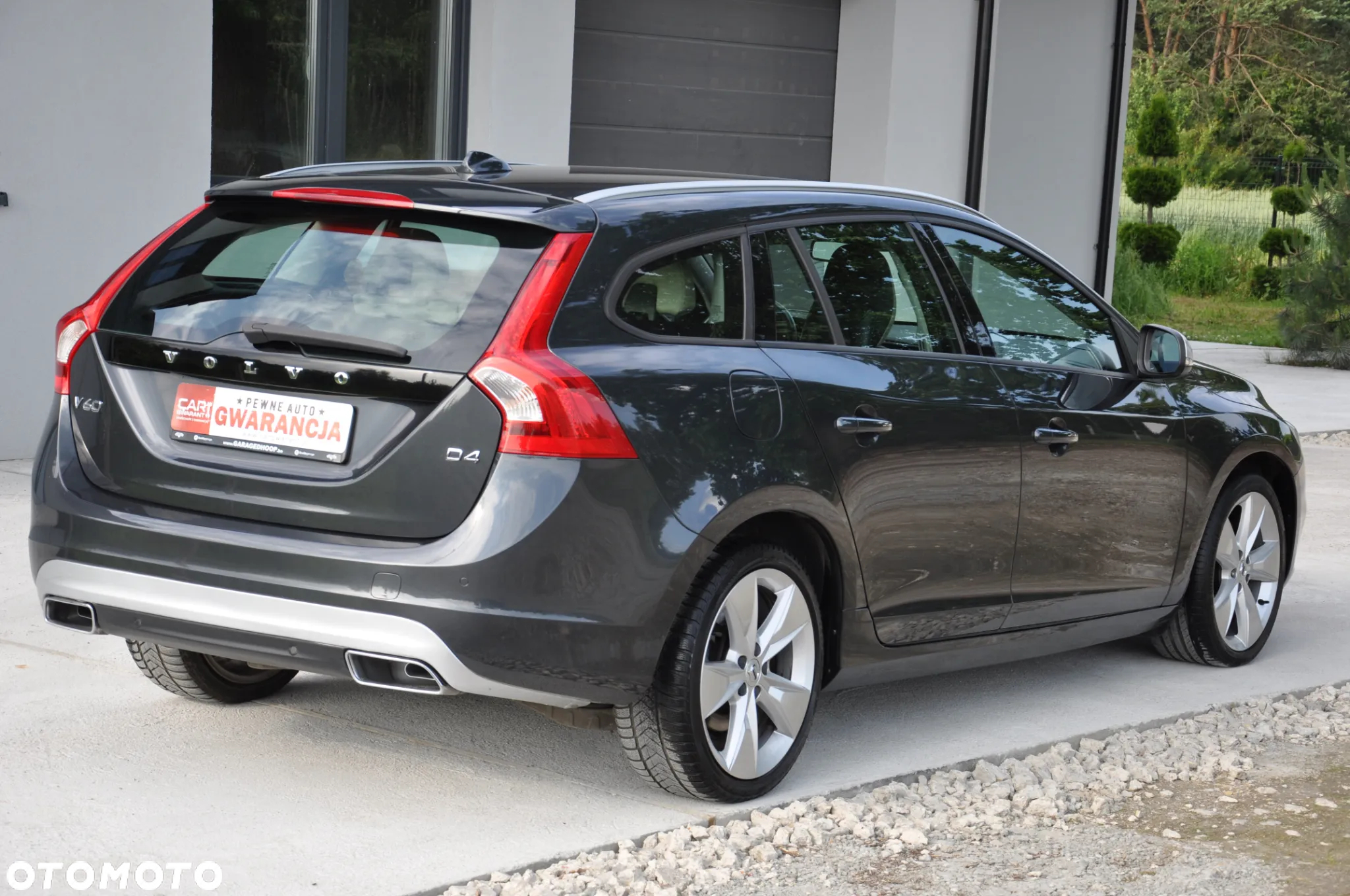 Volvo V60 D4 Drive-E R-Design Summum - 12