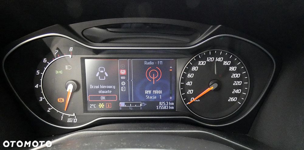 Ford Mondeo SW 1.6 T Platinium X Plus (Trend) - 38