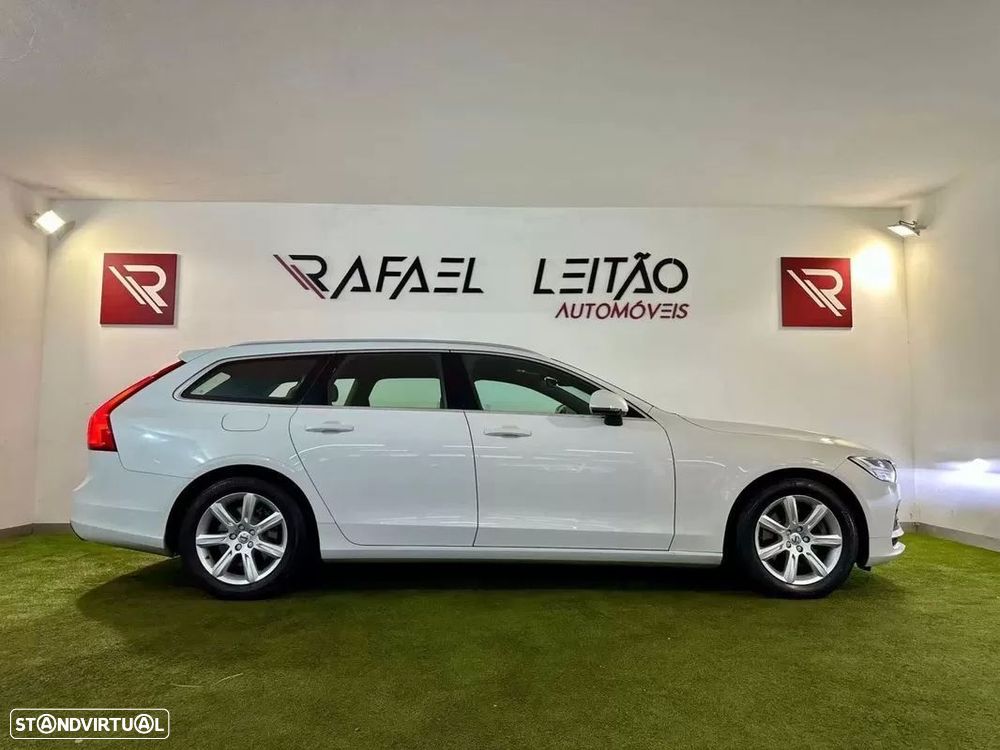 Volvo V90 2.0 D4 Momentum Geartronic - 7