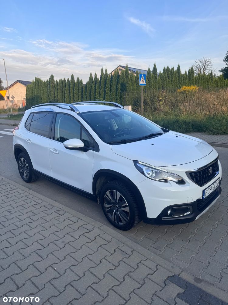 Peugeot 2008 1.2 Pure Tech Style S&S EAT6 - 8
