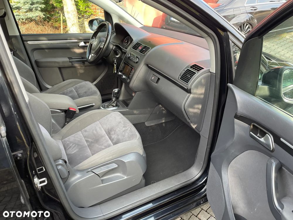 Volkswagen Touran 1.4 TSI DSG Highline - 16