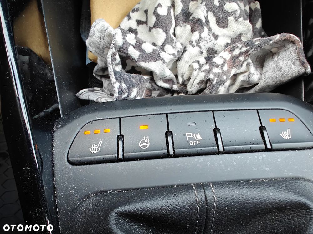 Kia Stonic 1.0 T-GDI L Business Line - 10