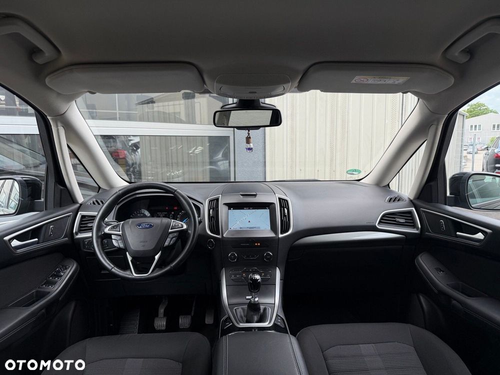 Ford Galaxy - 14