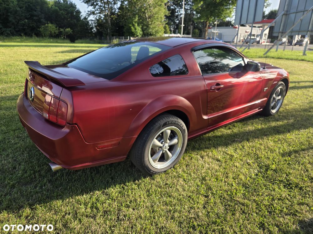 Ford Mustang - 5