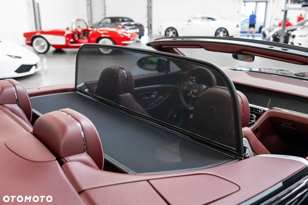 Bentley Continental GT V8 - 39