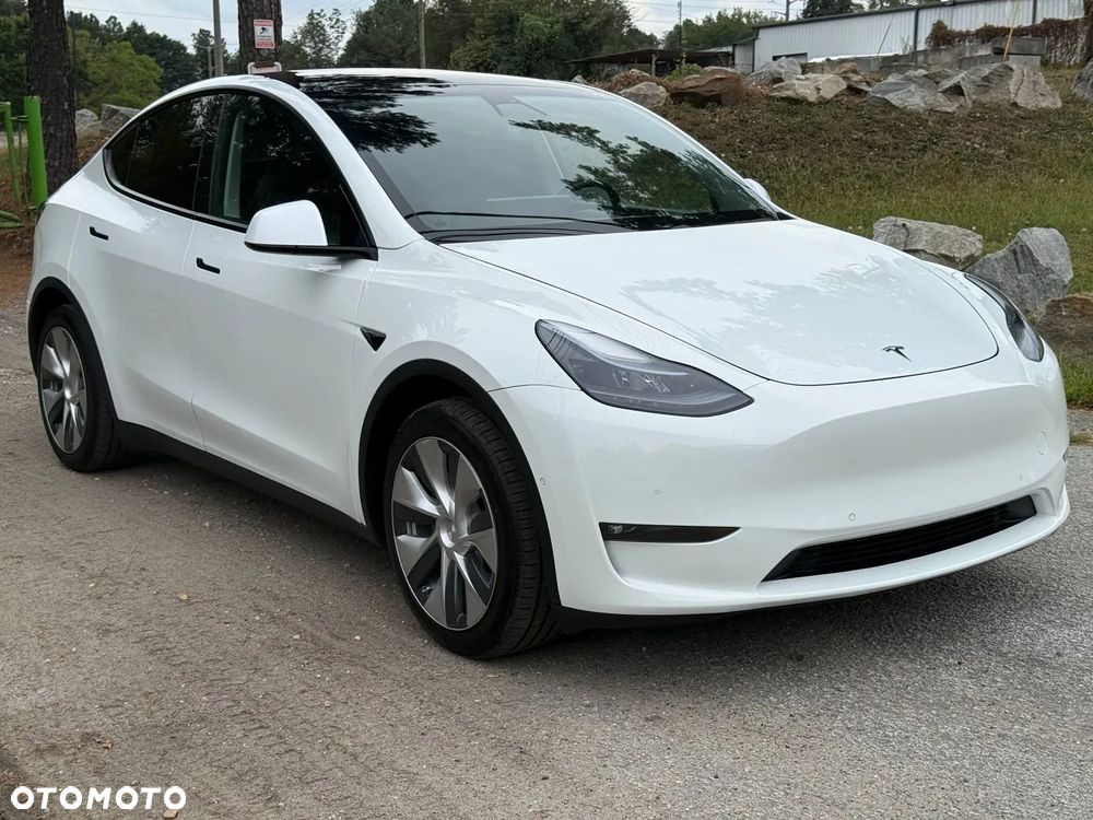 Tesla Y Model Long Range Dual Motor AWD - 6