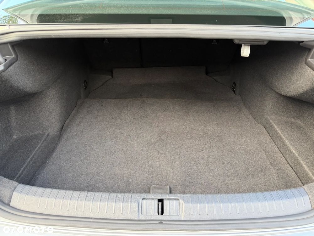 Volkswagen Passat 1.5 TSI EVO Business - 34