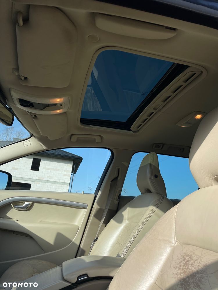 Volvo XC 70 2.4D Momentum - 13