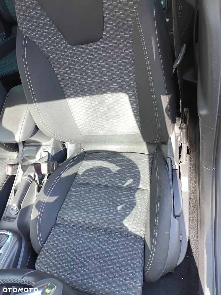 Opel Astra 1.6 D (CDTI) Automatik Edition - 9