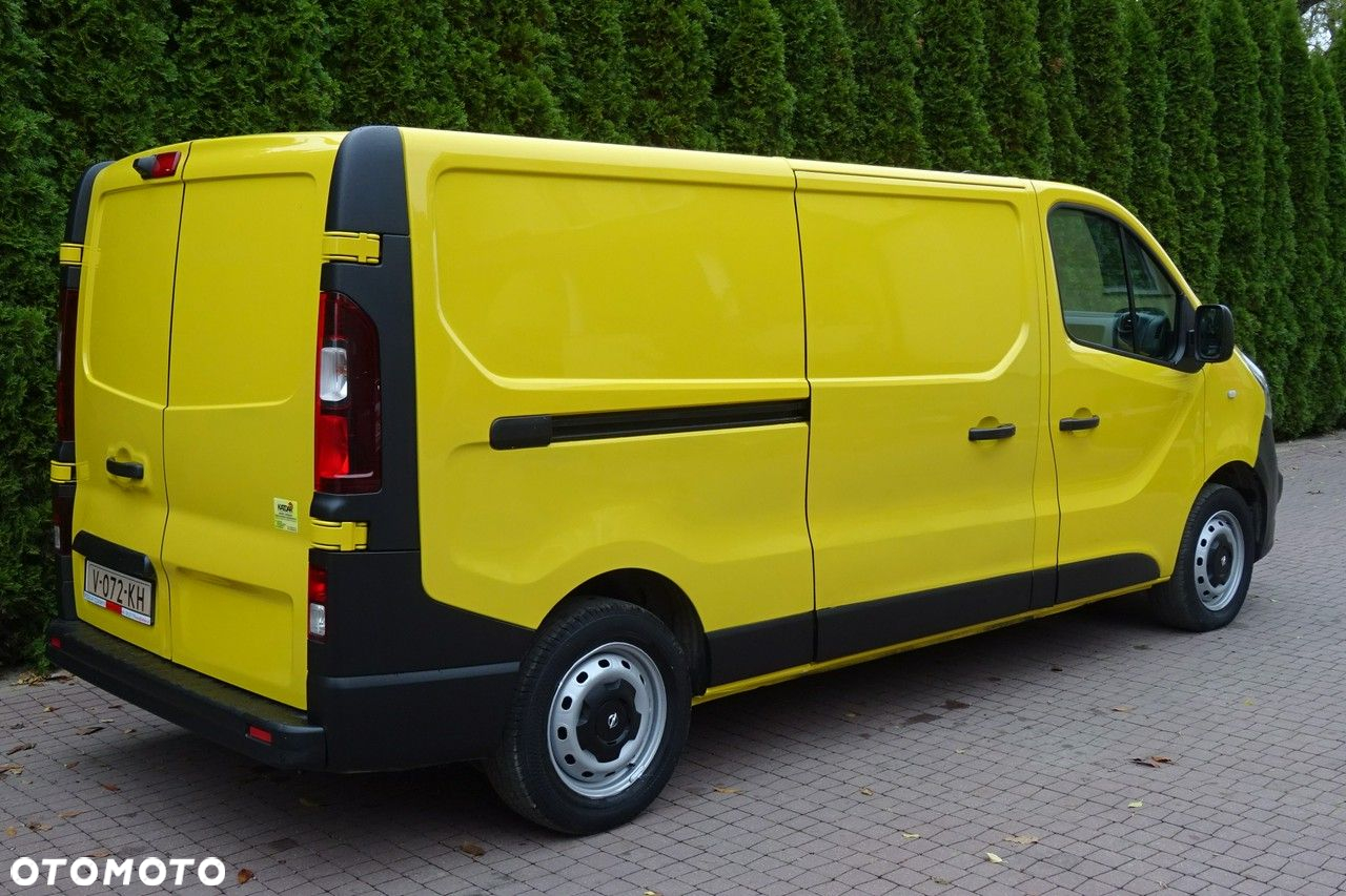 Opel Vivaro - 8