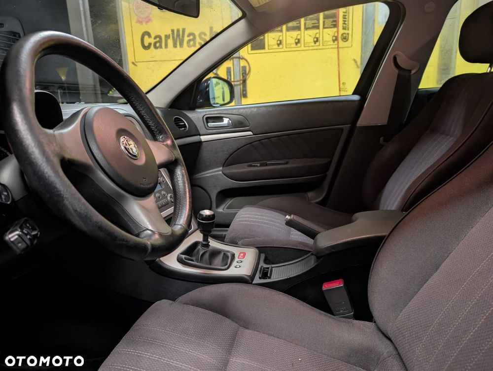 Alfa Romeo 159 1.9JTS Impression - 8