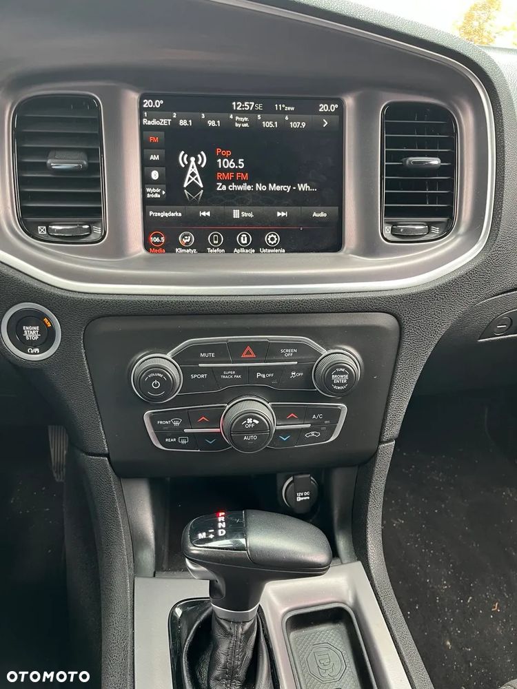 Dodge Charger 5.7 R/T - 10