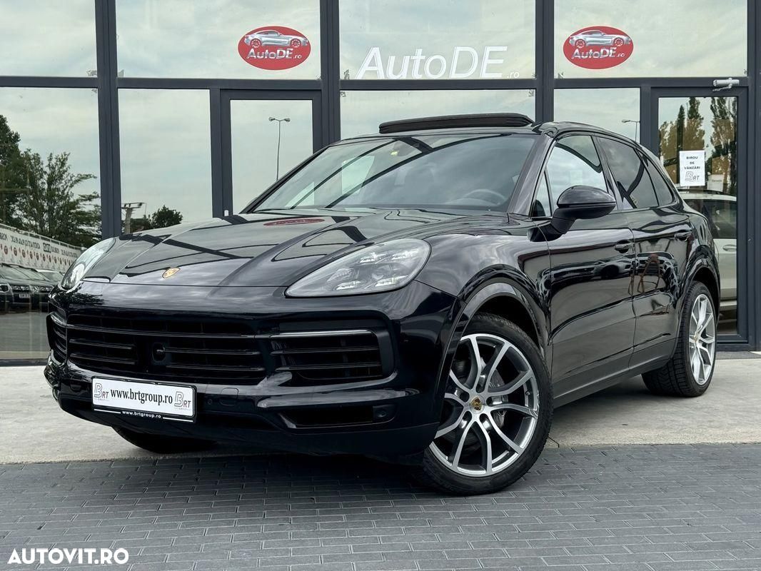 Porsche Cayenne - 1
