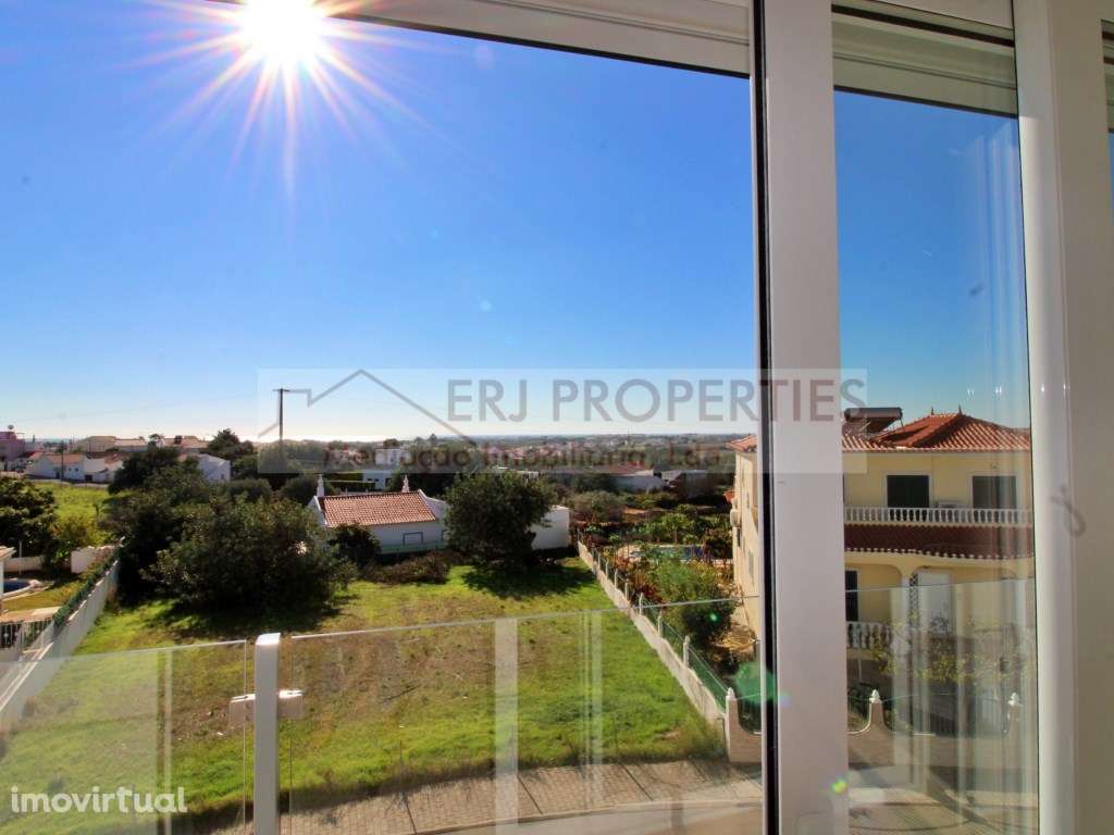 Apartamento T1 + 1 Novo a 2Km da Praia de Altura - Grande imagem: 4/23