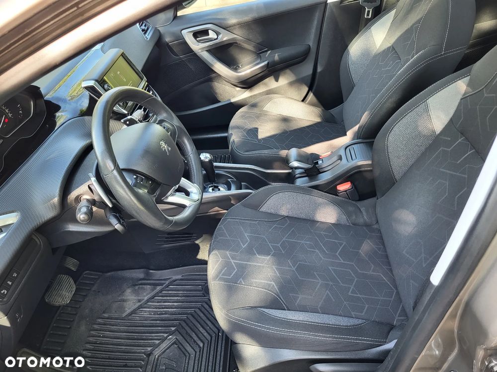 Peugeot 2008 82 e-VTI ETG5 Active - 11
