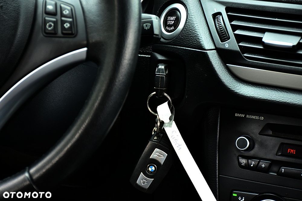 BMW X1 sDrive18d xLine - 24