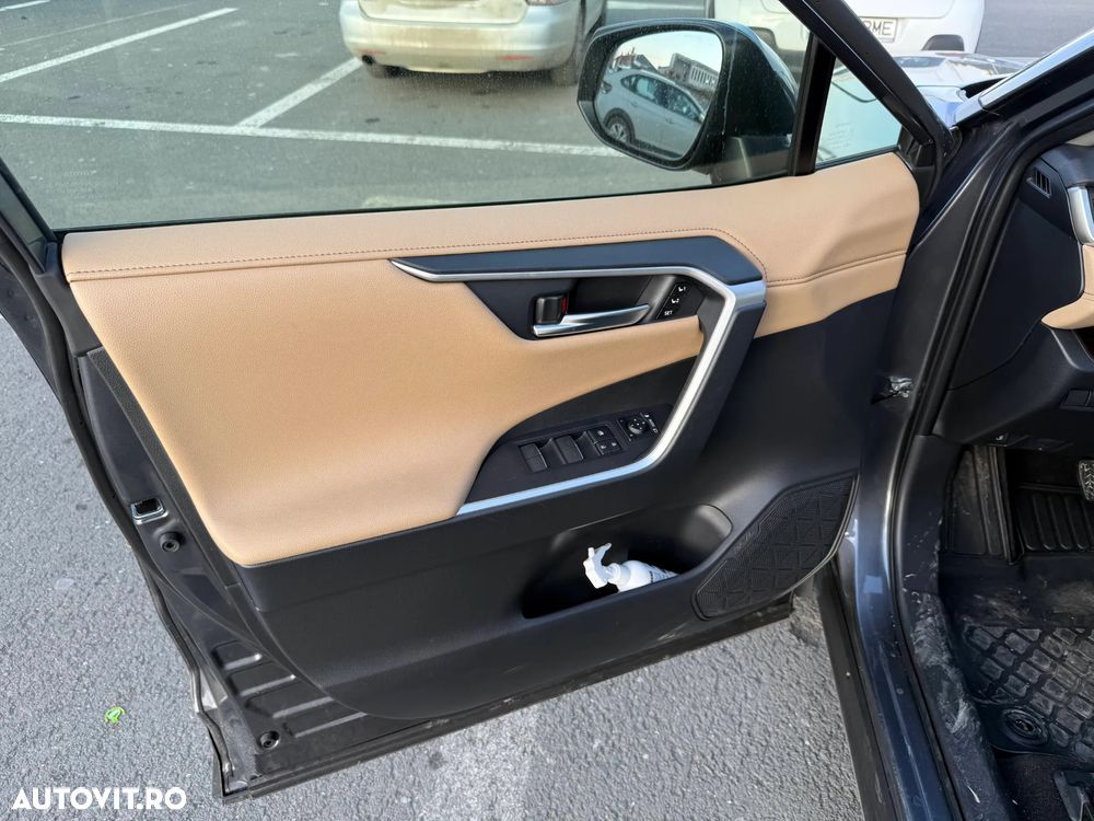 Toyota RAV4 2.5 VVT-iE 4x4 Luxury - 13