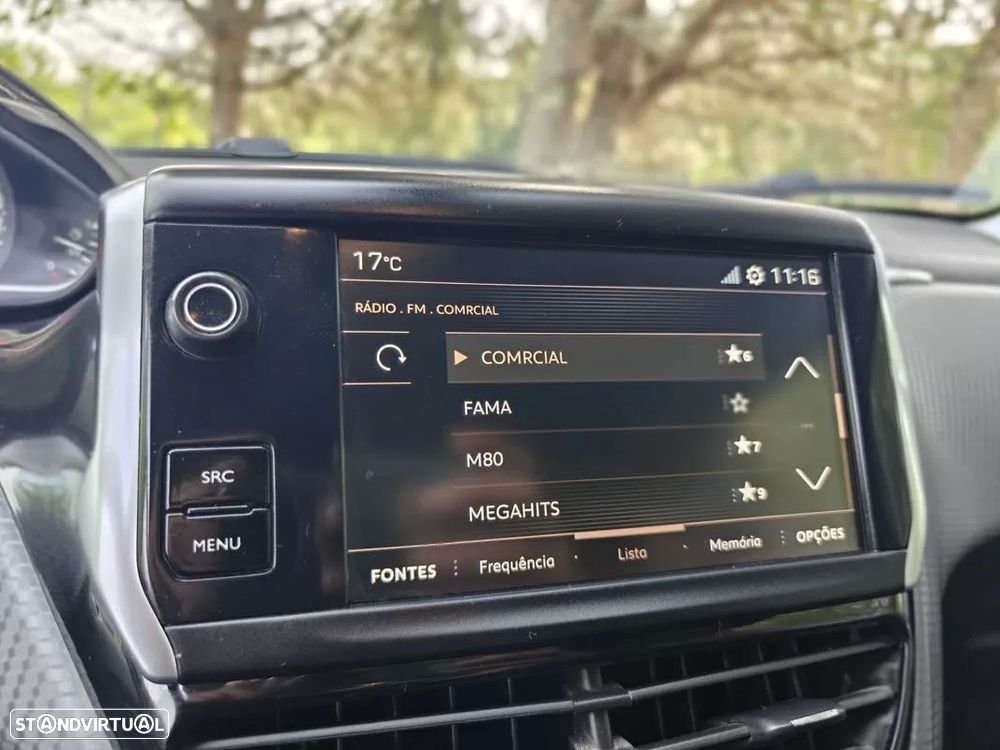Peugeot 2008 1.2 PureTech Style — fotografia 32