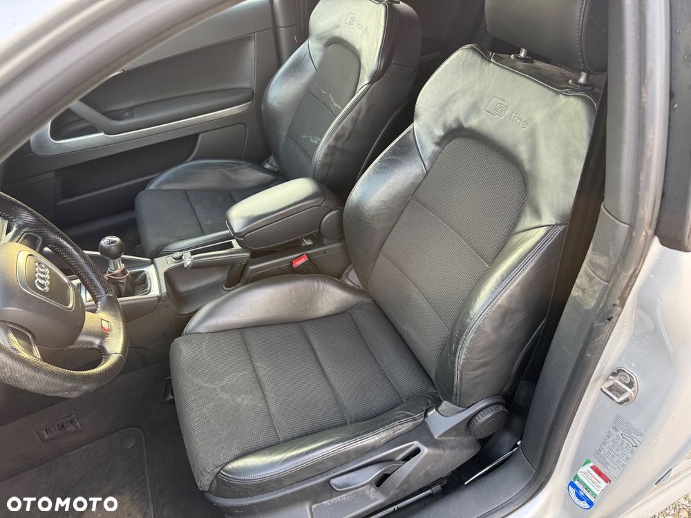 Audi A3 3-drzwiowe 1.6 TDI DPF S line Sportpaket - 12